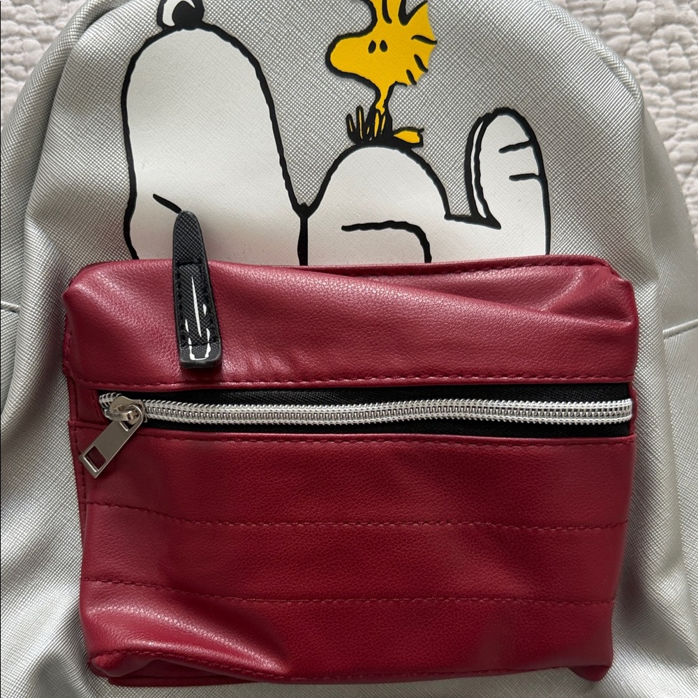 Peanuts Silver & Red Snoopy Backpack - Picture 4 of 5